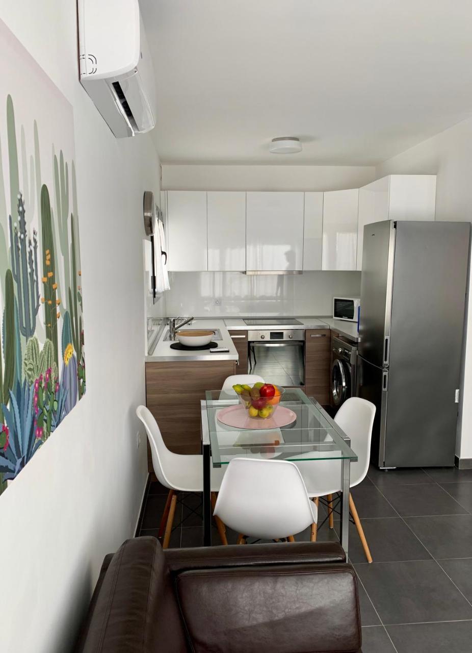 Apartamentos Zalabar ティアス エクステリア 写真