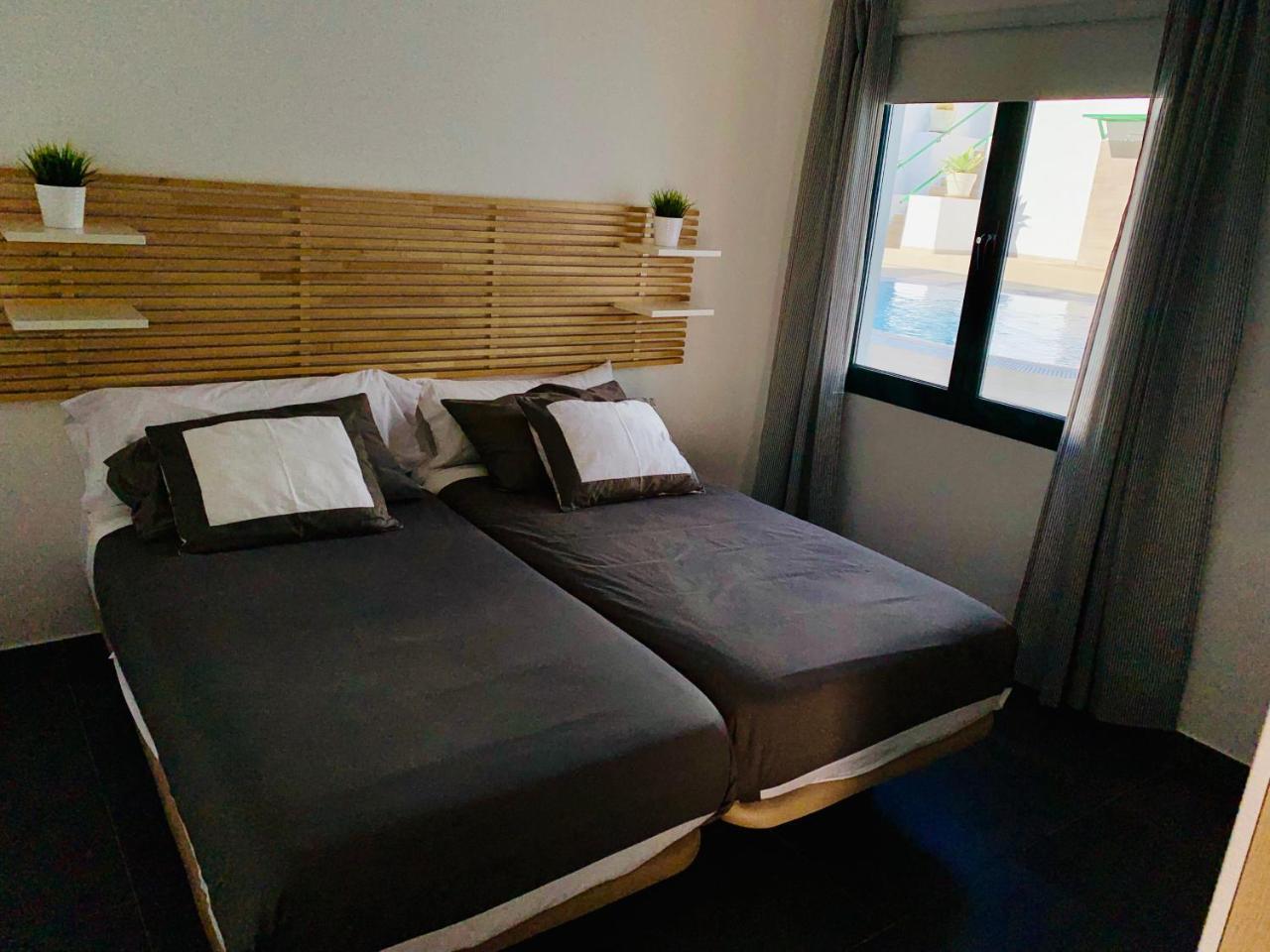Apartamentos Zalabar ティアス エクステリア 写真