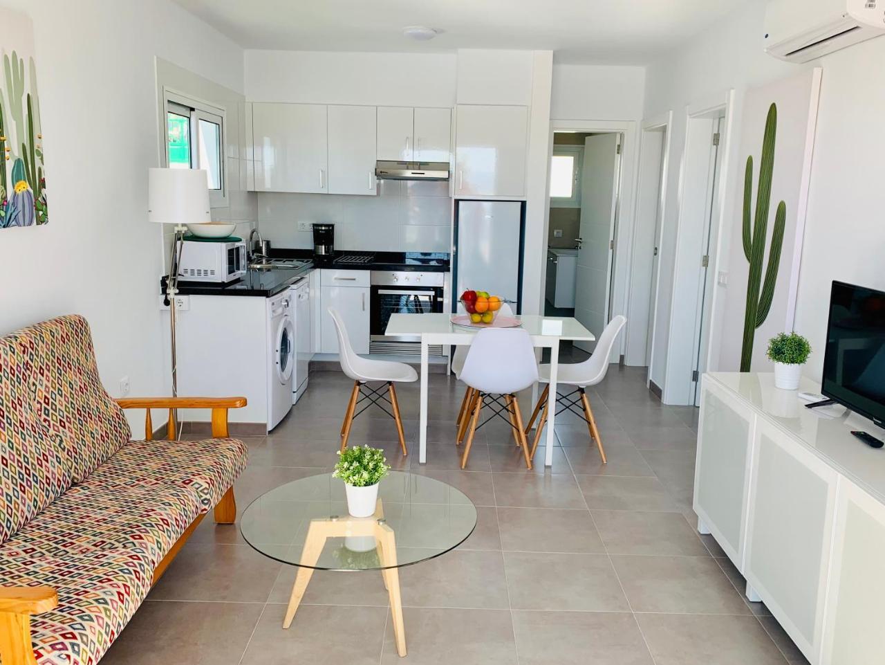 Apartamentos Zalabar ティアス エクステリア 写真