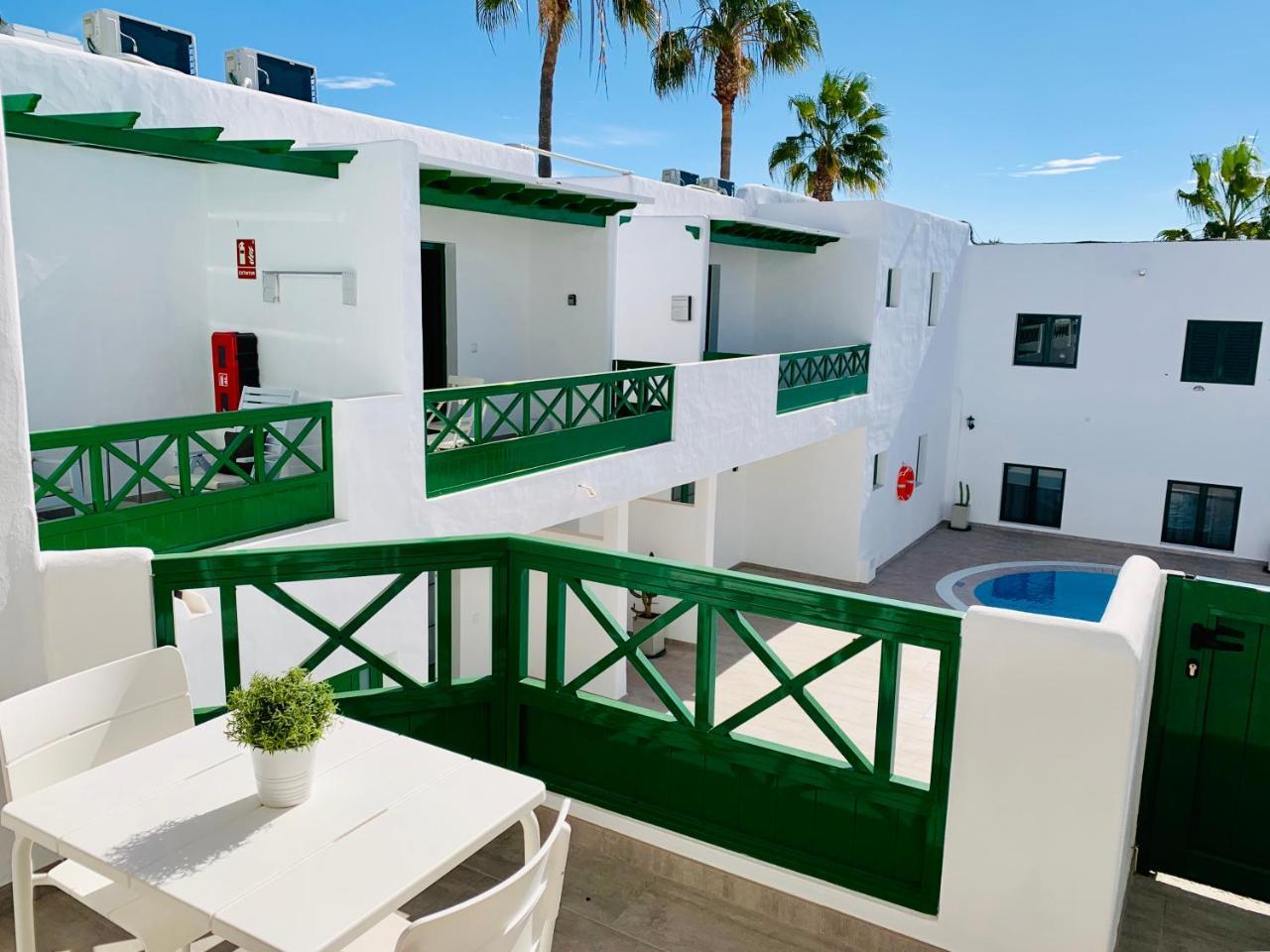 Apartamentos Zalabar ティアス エクステリア 写真