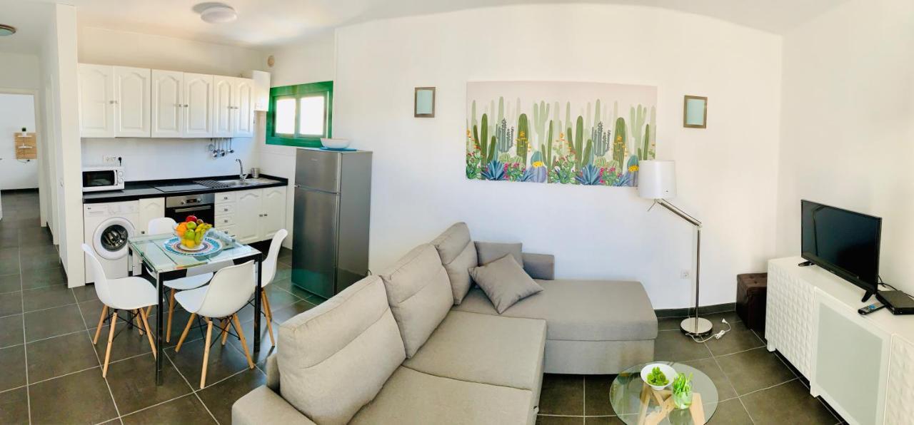 Apartamentos Zalabar ティアス エクステリア 写真